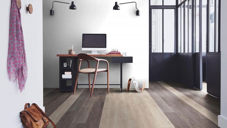 vinyl-flooring-showroom-02-w1200